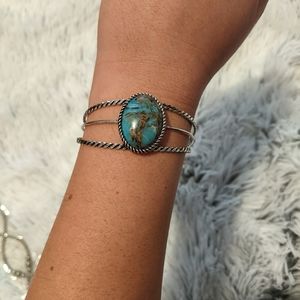 Oval turquoise stone cuff